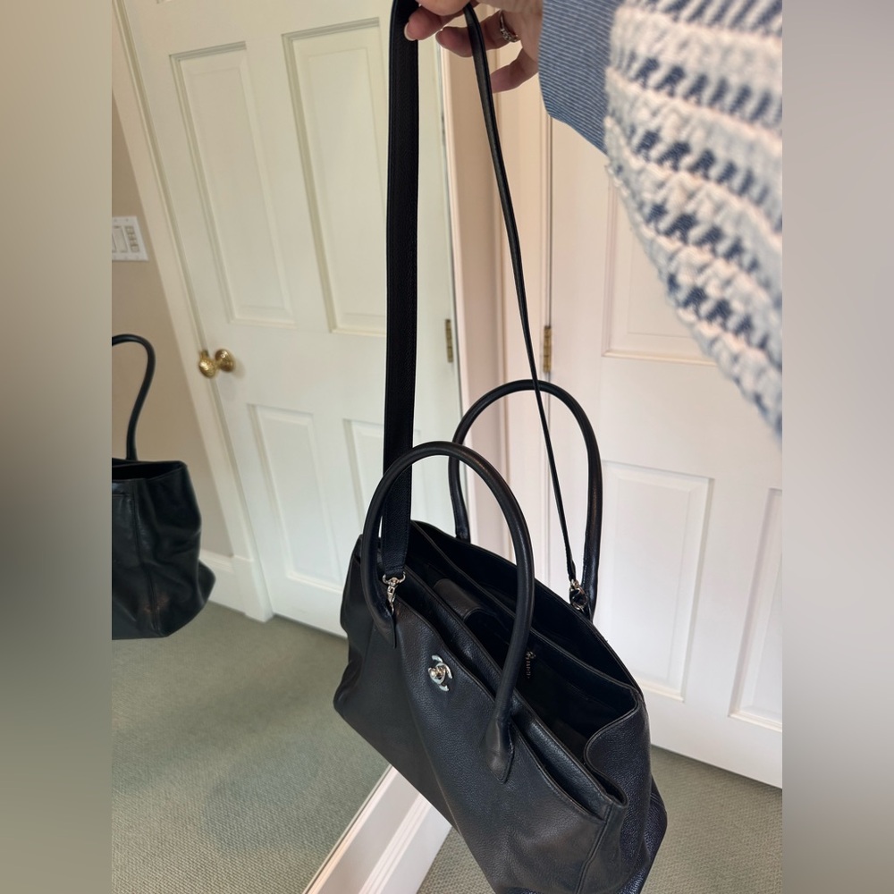 Chanel surf tote black - Picture 4 of 6